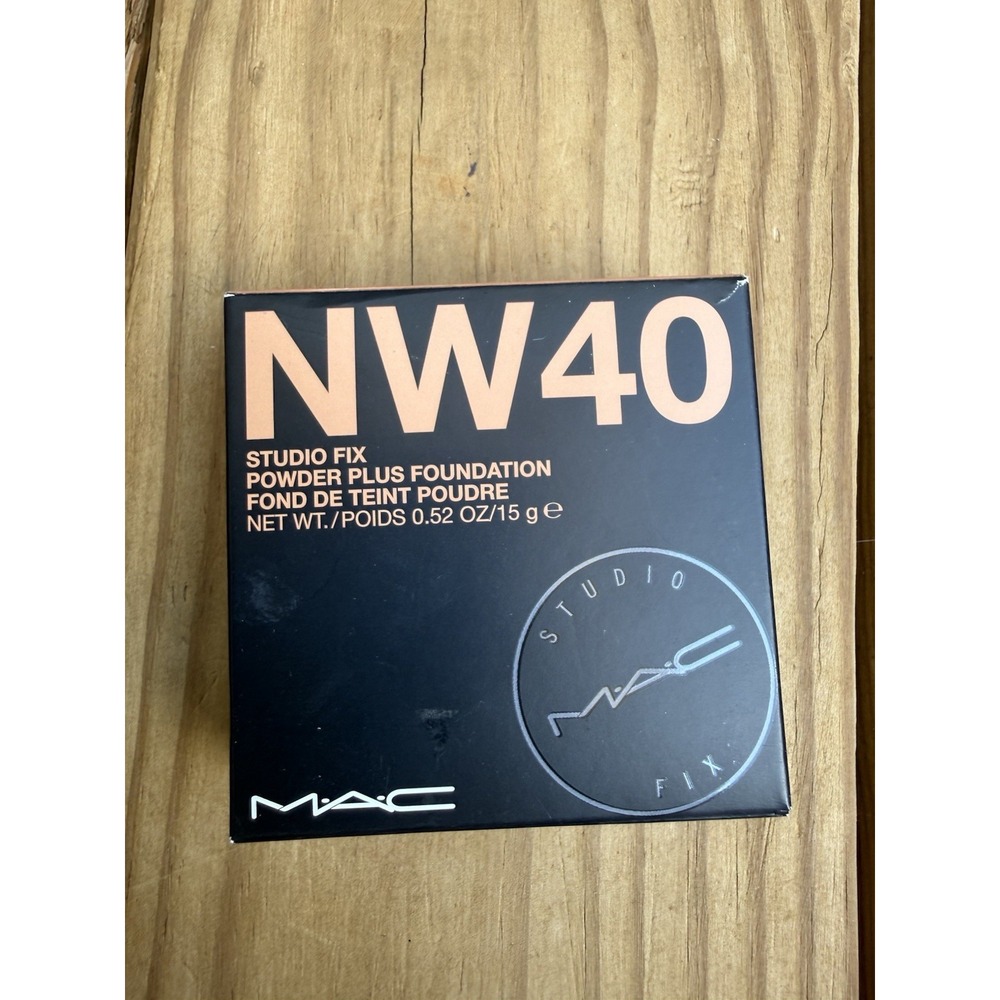 MAC Studio Fix Powder Plus Foundation, Original Formula NW40